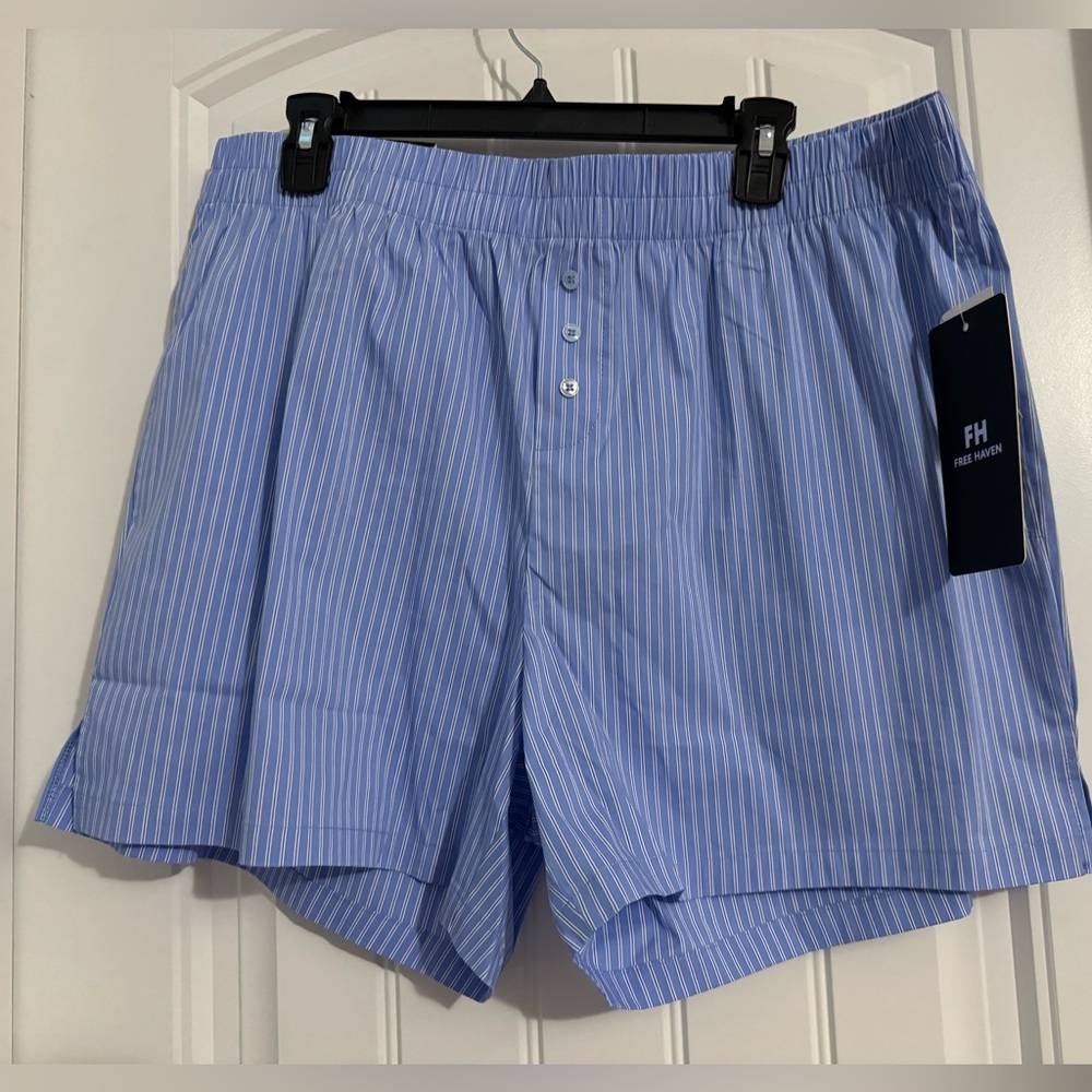 Cute Free Haven size 2XL blue white stripe boxer shorts plus